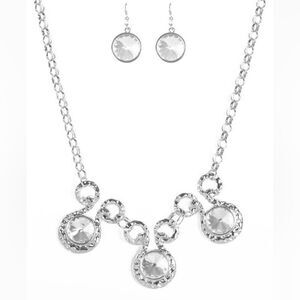 Set! Statement large silver tone and huge Rhinestone necklace with earrings